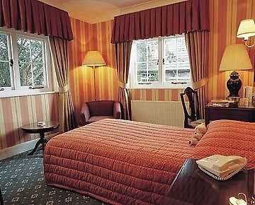 Briggens House Hotel London Exterior photo